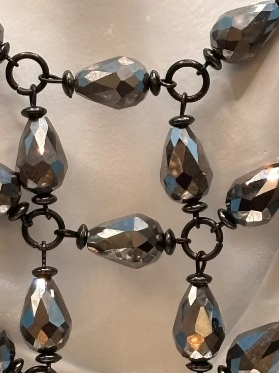 Simply Vera Vera Wang Gun Metal Faceted Gray Glass Teardrop Bib Necklace - Picture 3 of 7